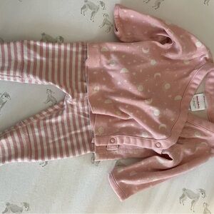 Hanna Andersson Pink Star and Moon Baby Outfit // 0-3 months
